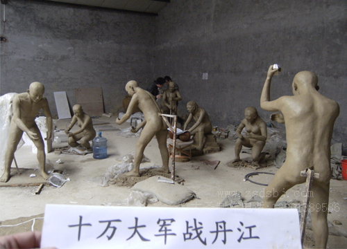 2011年丹江口雕塑制作中-02