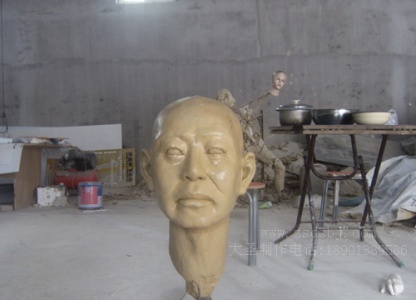 2010年交通博物馆雕塑制作中-02