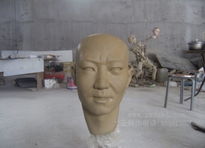 2010年交通博物馆雕塑制作中-01